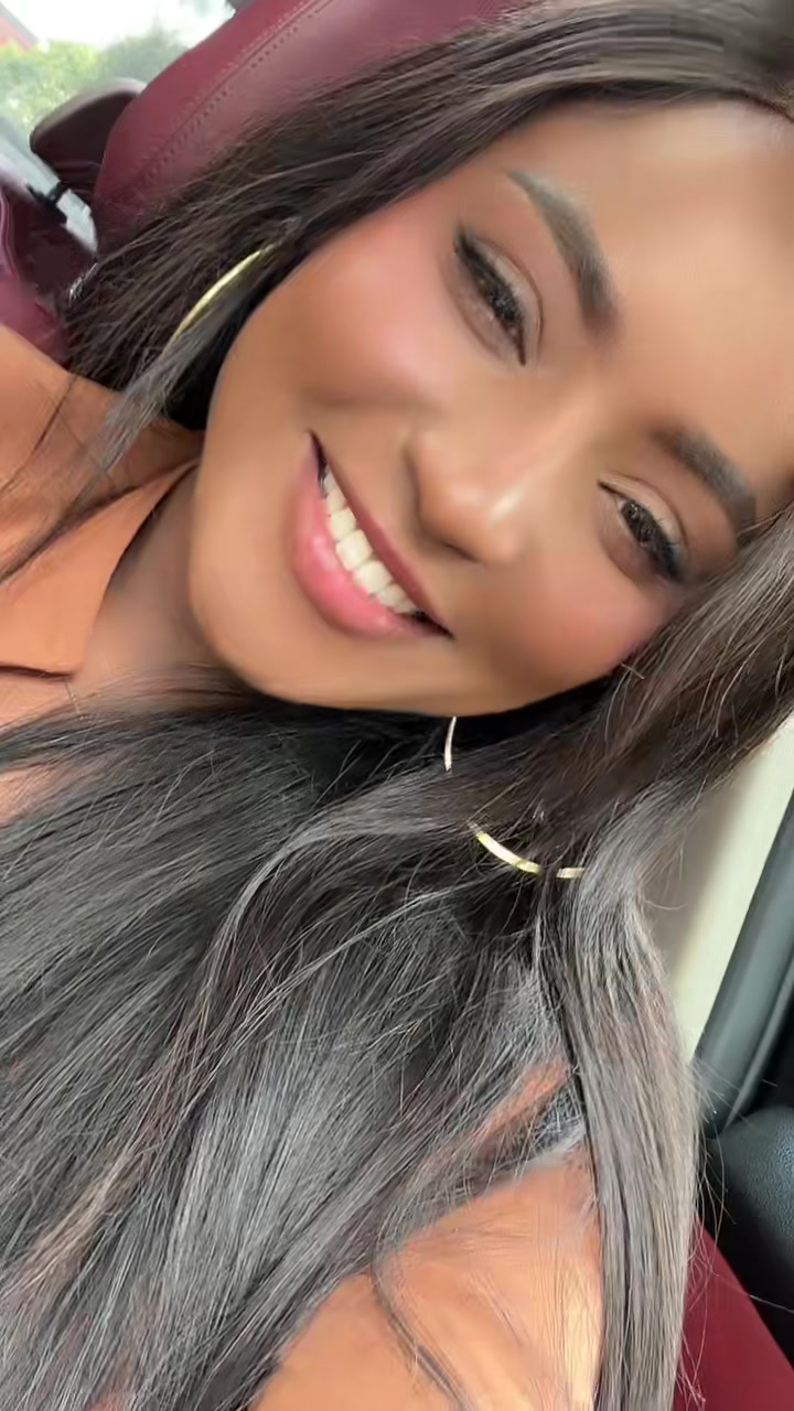 @Vanessa 🤎 G 02