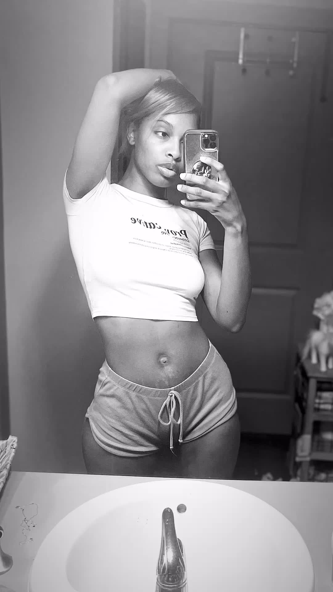 @iamcinnamonwilliams