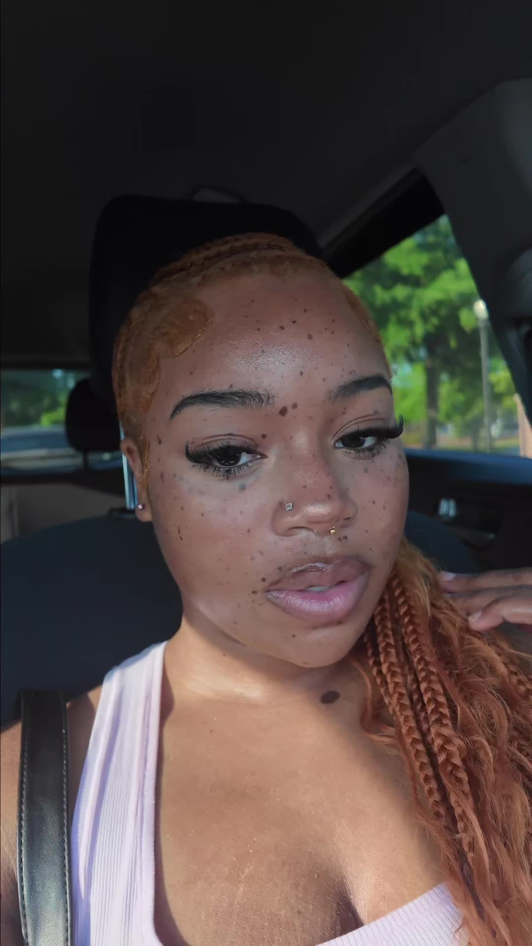 @👩🏽&zwj;🦰