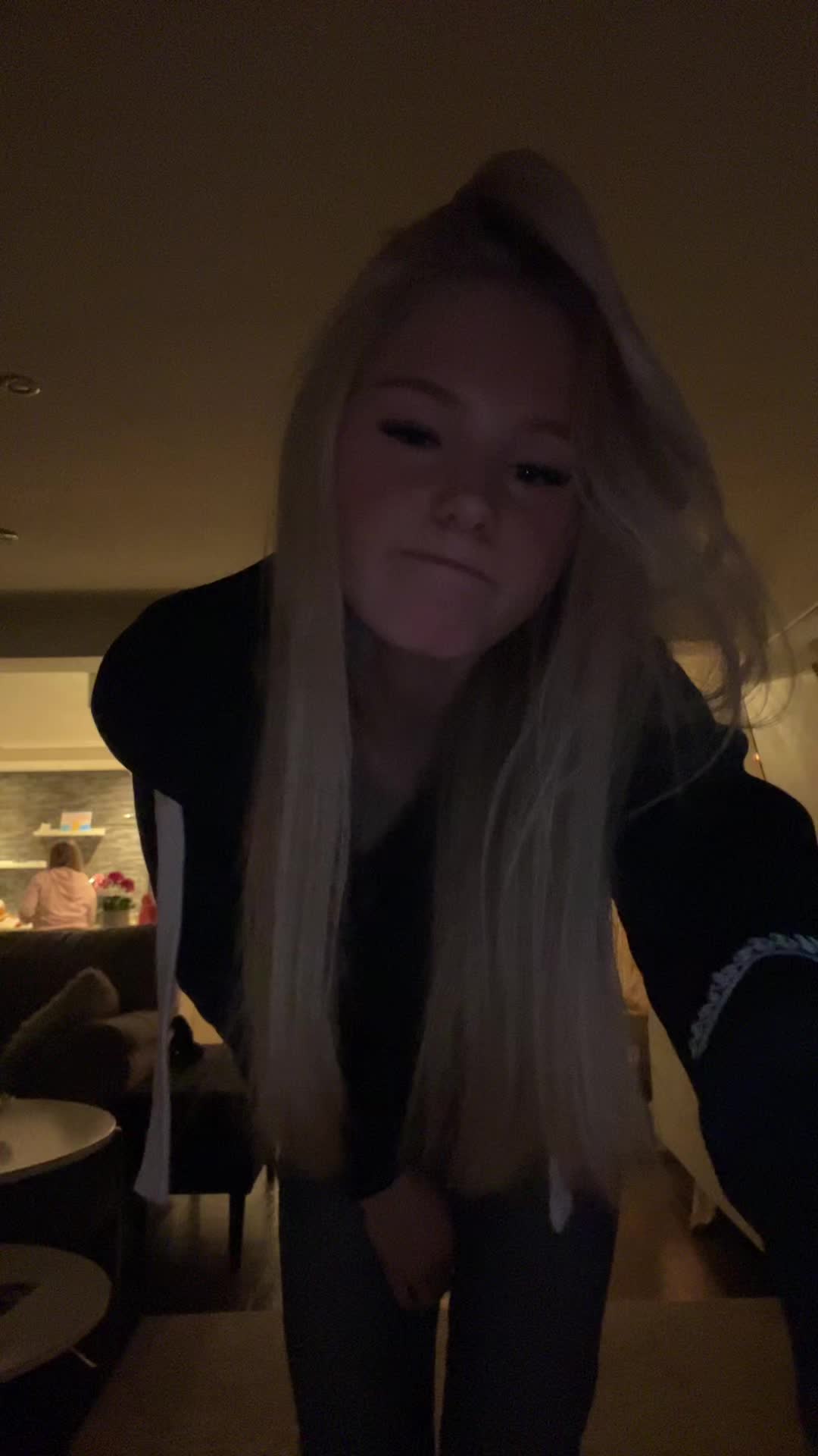 @𝒯𝒽𝒾𝓁𝒾𝒶♡︎