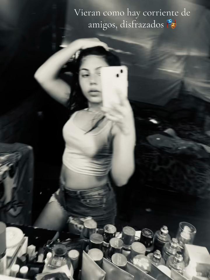 @roussanchez22