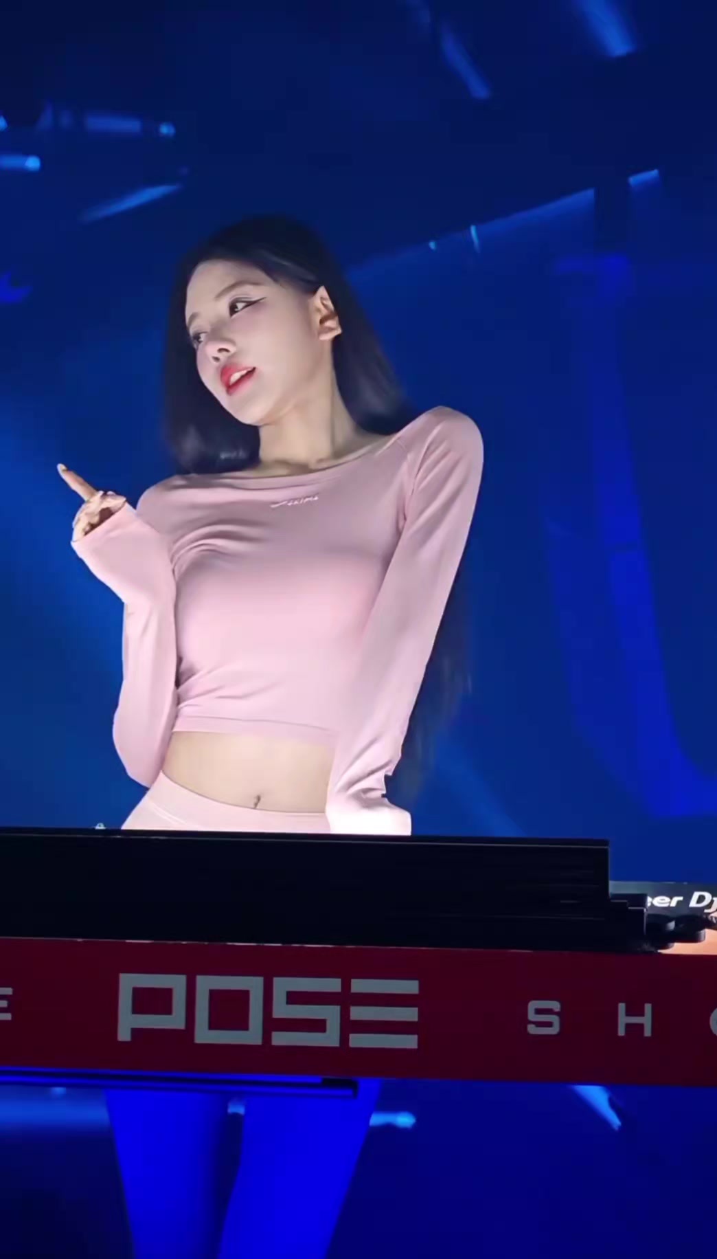 @𝔻𝕁江小白