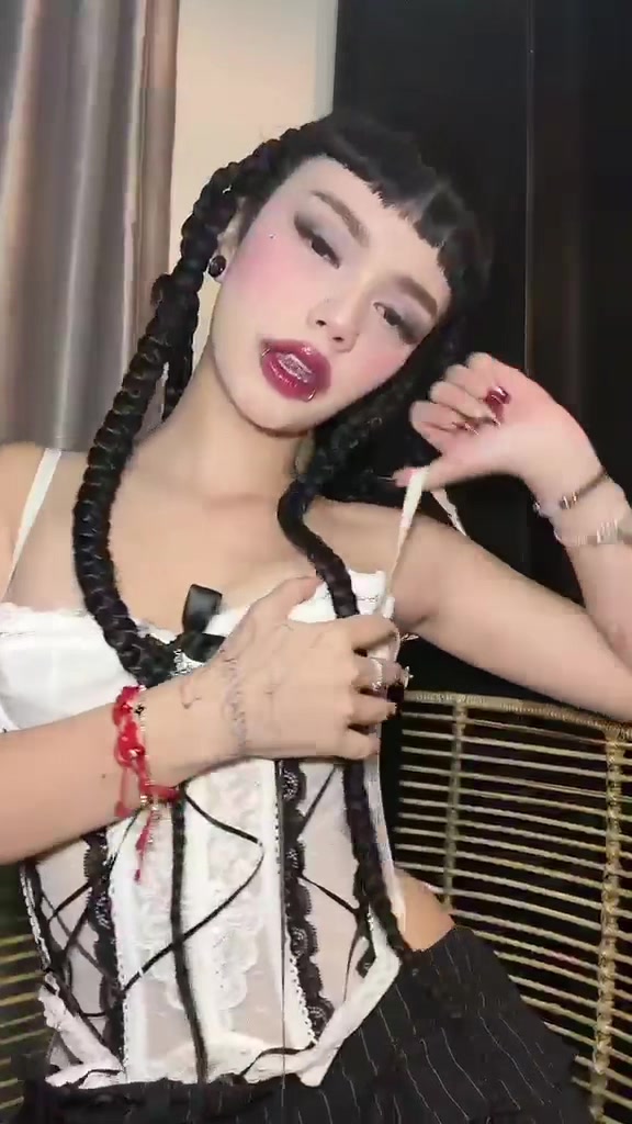 @Lisa vale