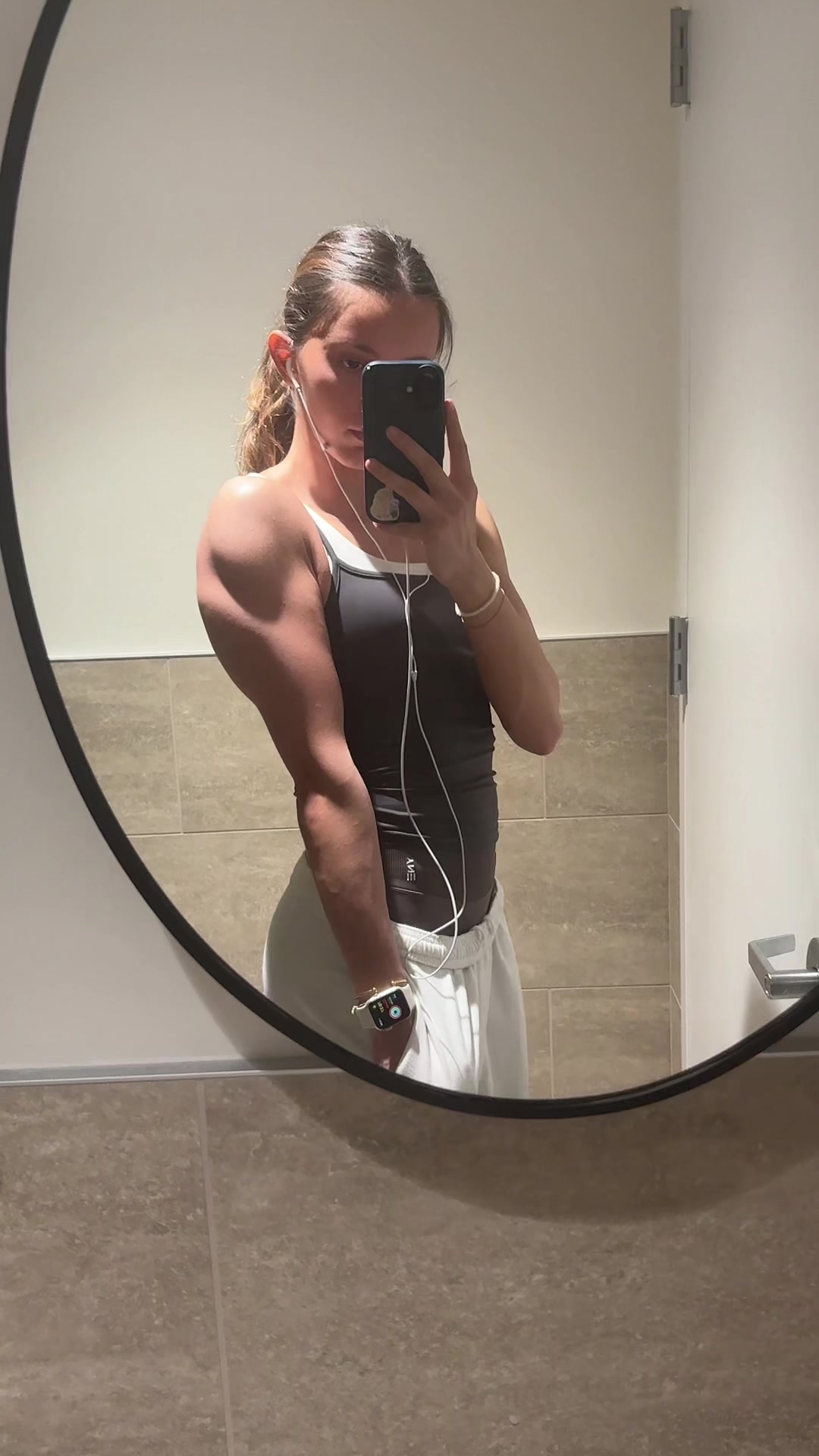 @El