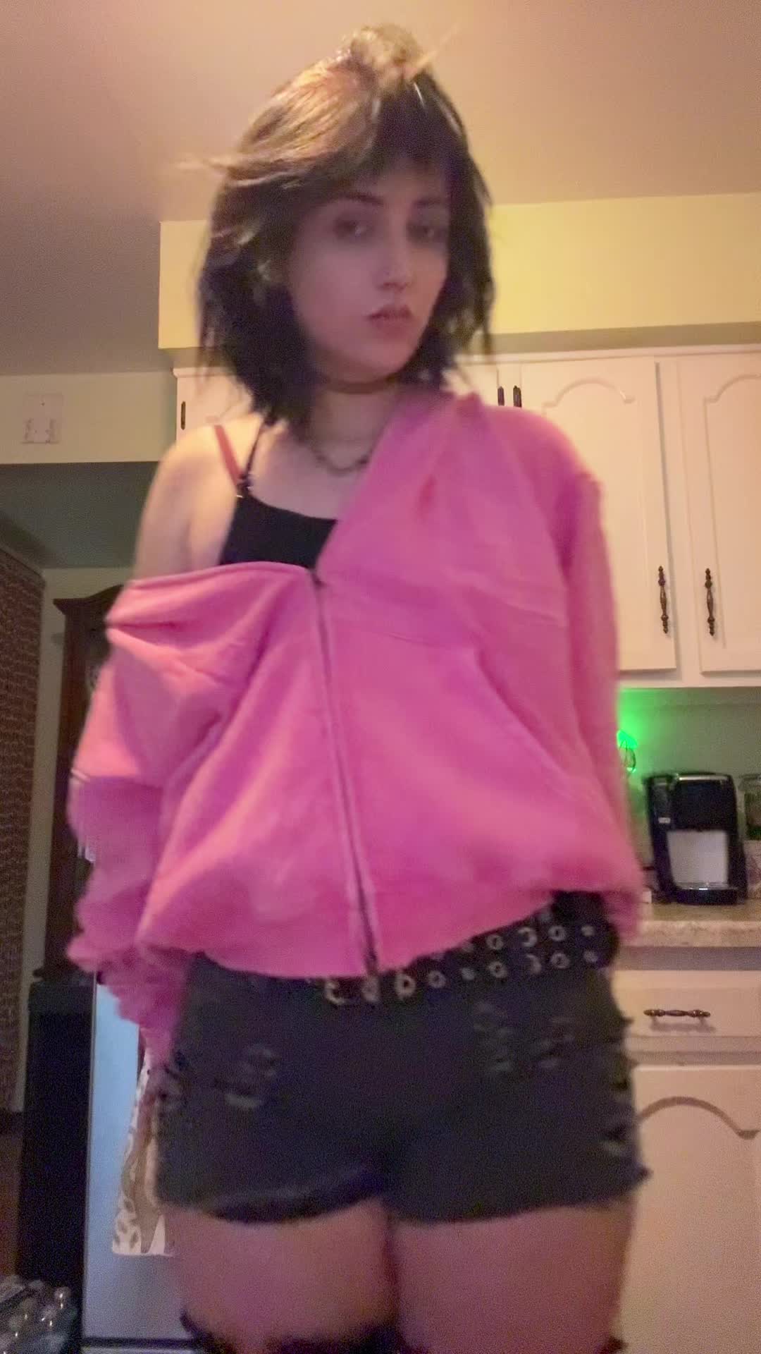 @evie 🦢✧˖*&deg;