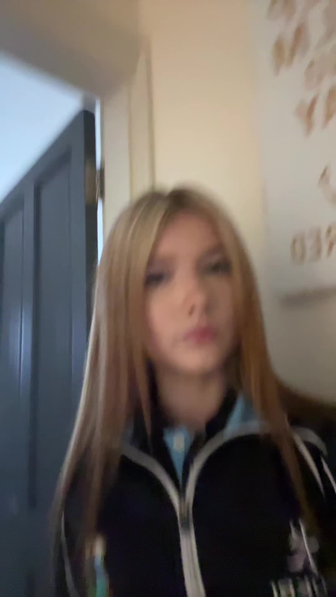 @𝐄𝐥𝐥𝐚🩶🫧