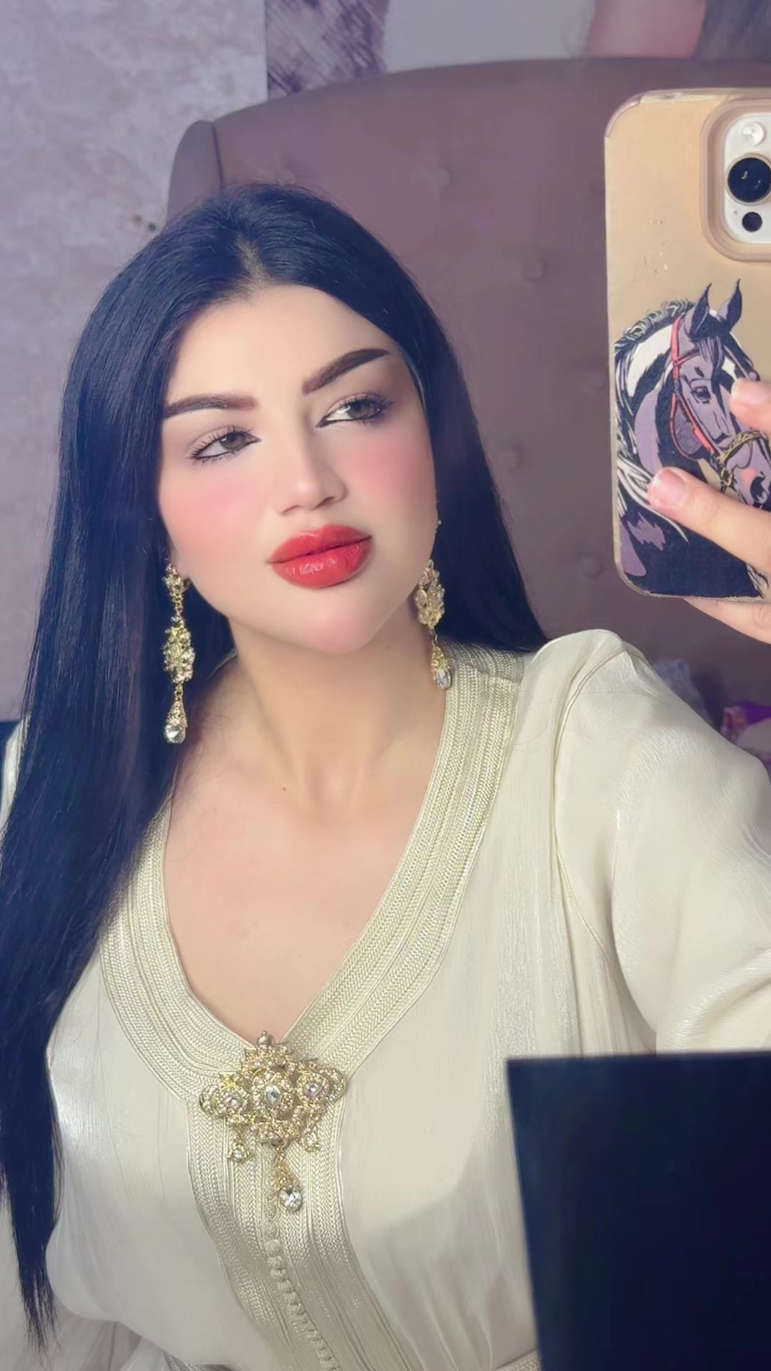 @Zineb Douas 🩷🐎🐎