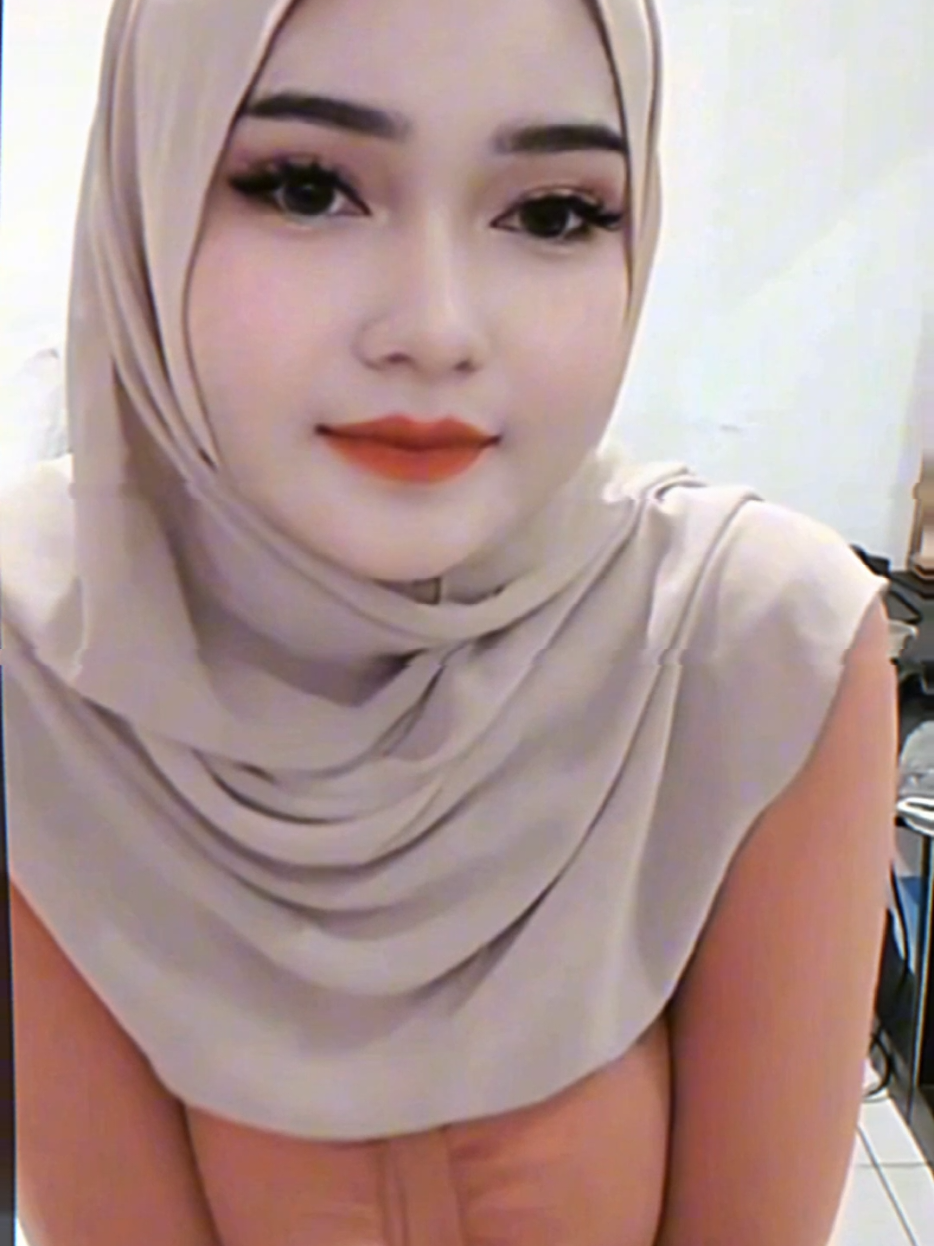 @Ara nurdianty🐝