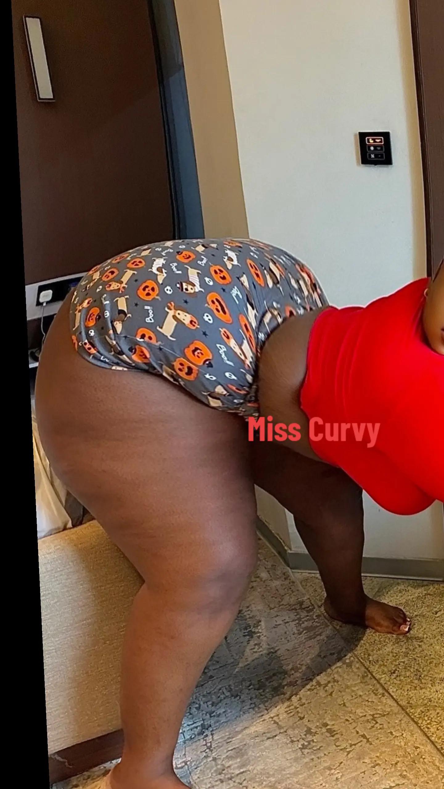 @Miss curvy 🥰