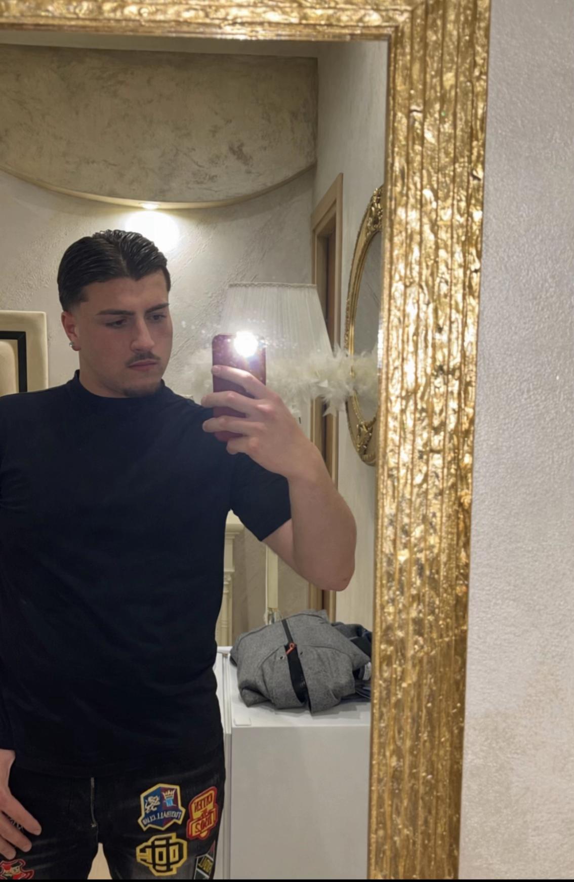 @&ccedil;r&icirc;&scaron;t&icirc;&atilde;n🏴&zwj;☠️