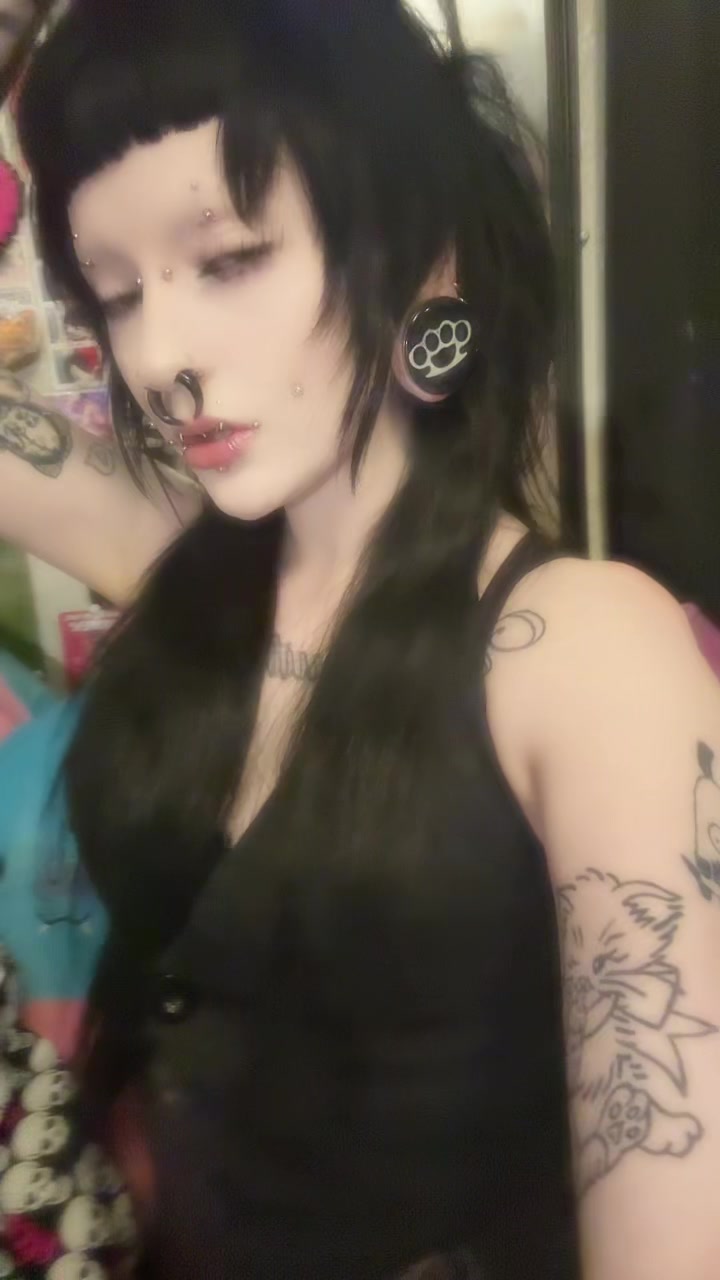 @audreysaysmeow