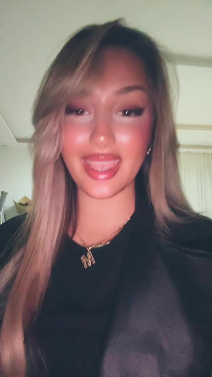 @𝐌𝐄𝐋𝐈𝐒𝐀🐝