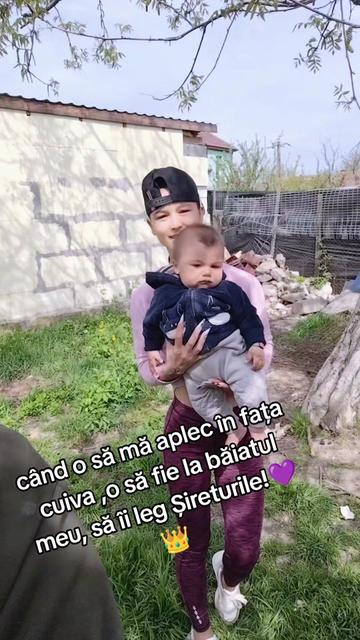 @Lupoaica singuratică!😔