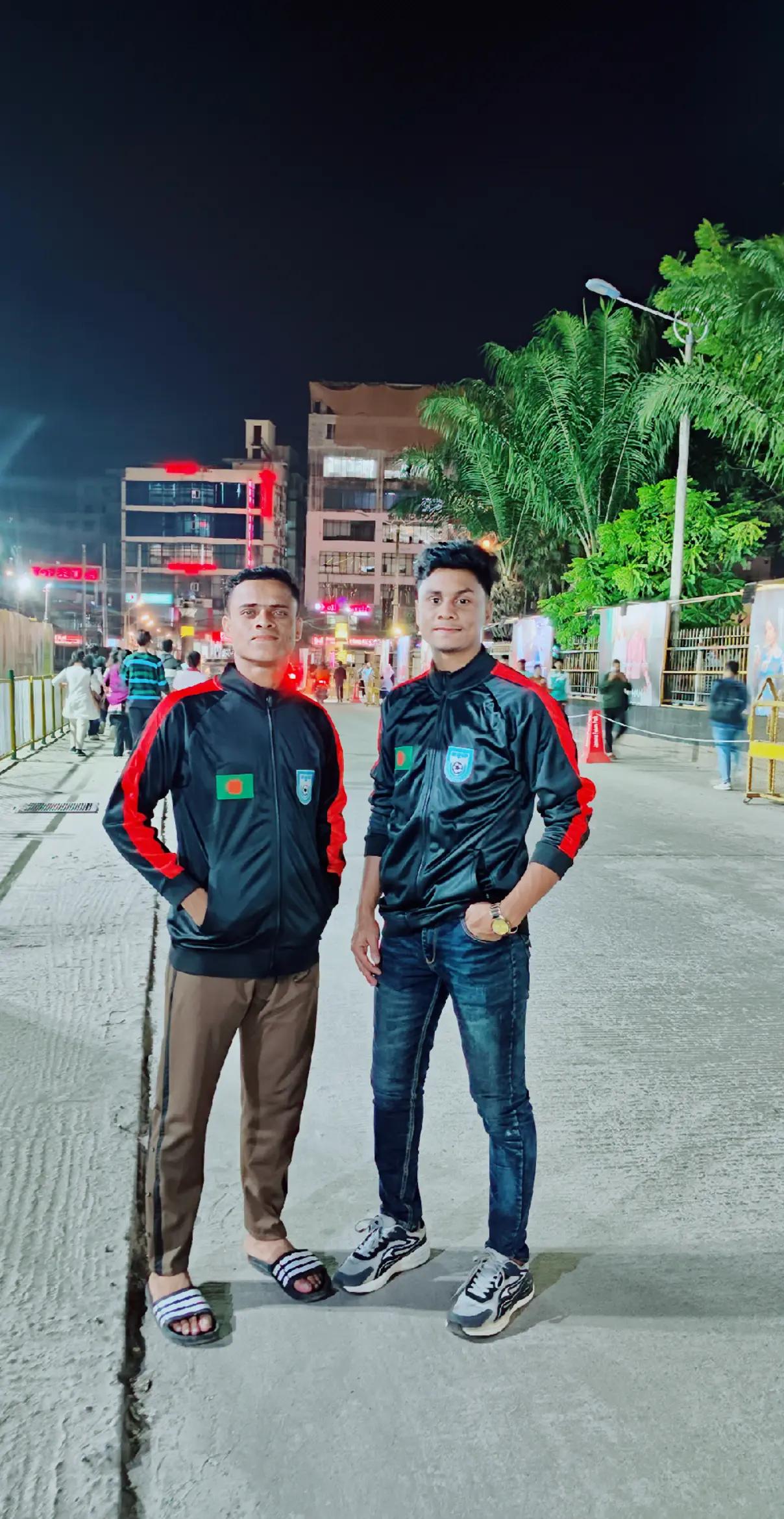@Altaf messi 10