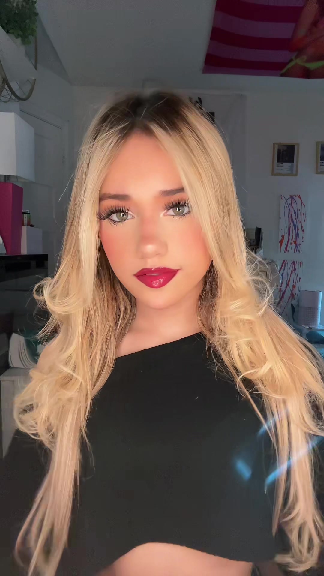 @mena.lux.delamatyr