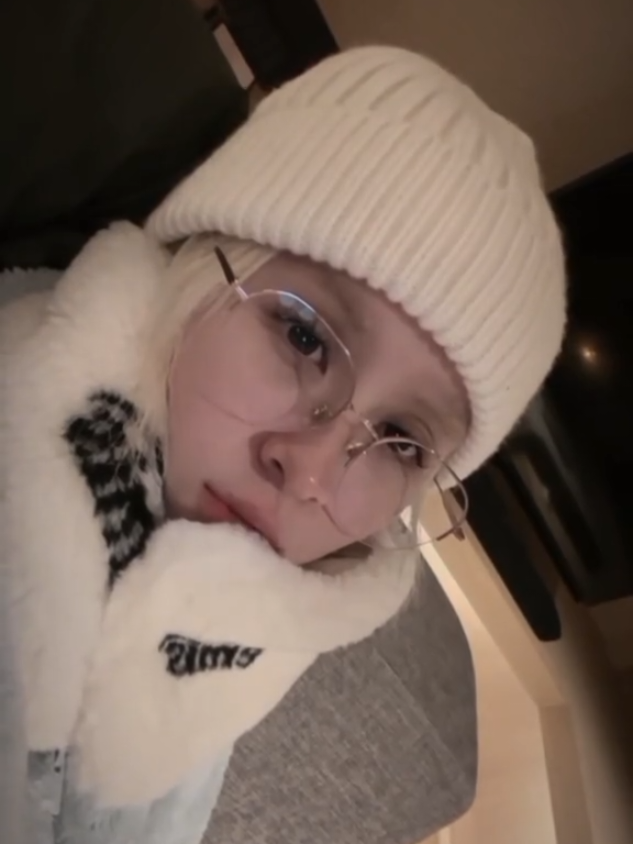 @🌹🐰