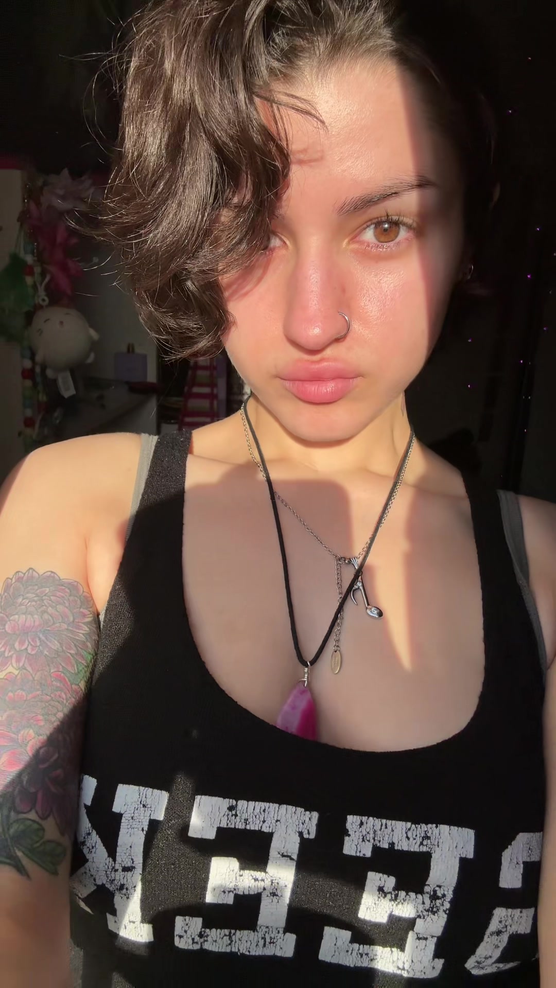 @🦄