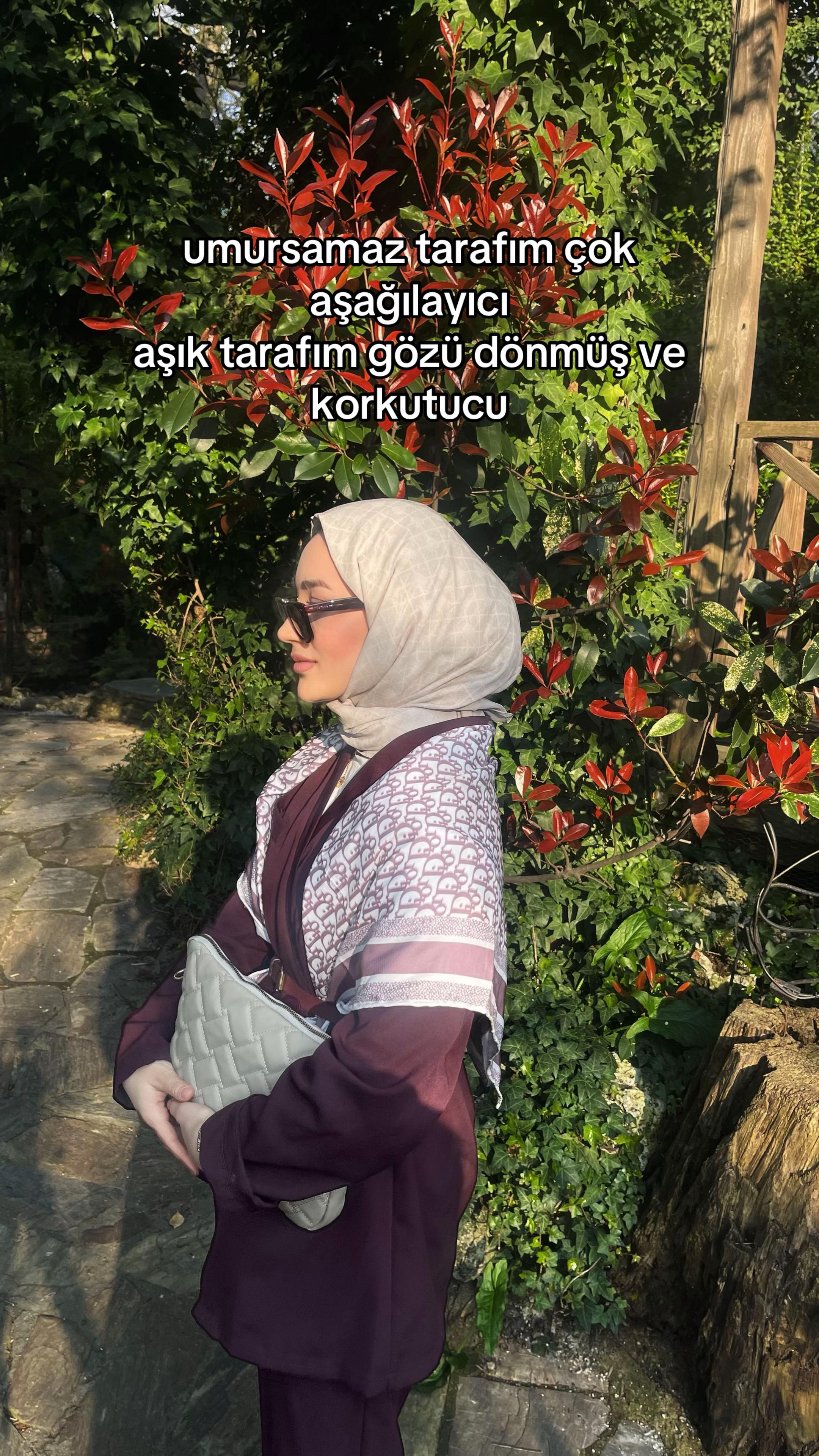 @ℰ.