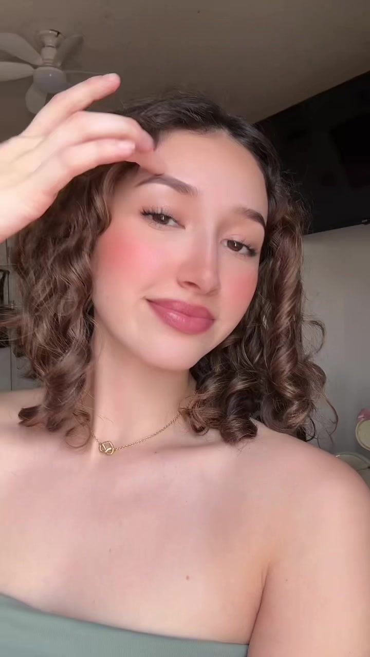 @Moniii
