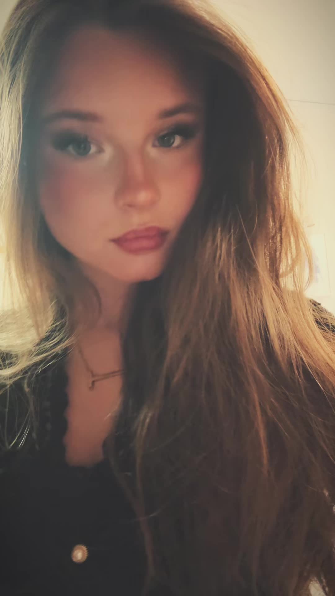 @Bella🔥