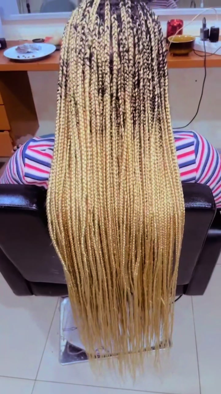 @Abi_la_camerounaise