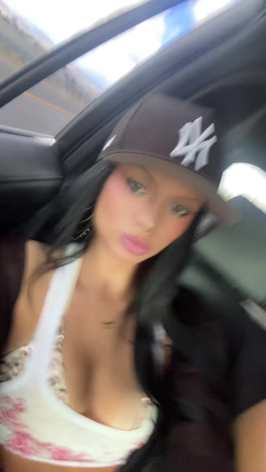 @monibagparis