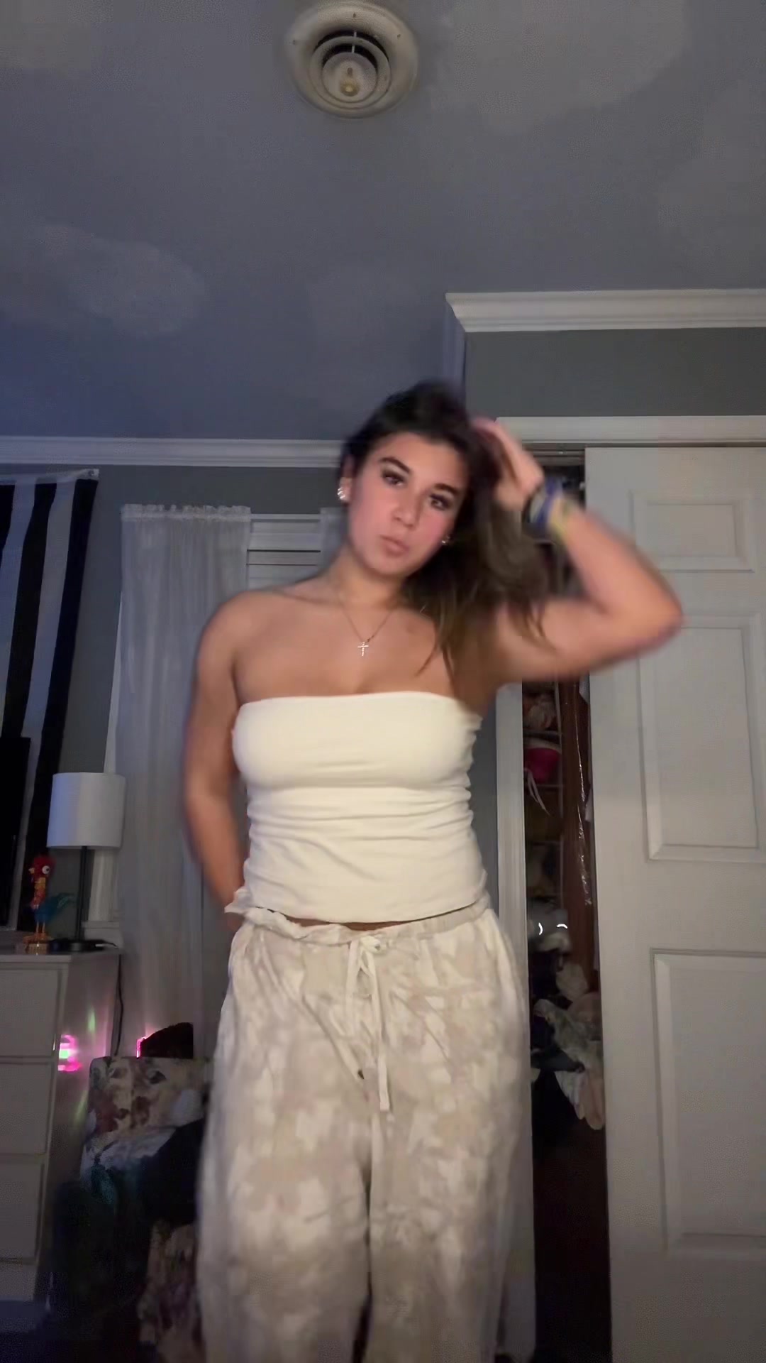 @kaylaaaa