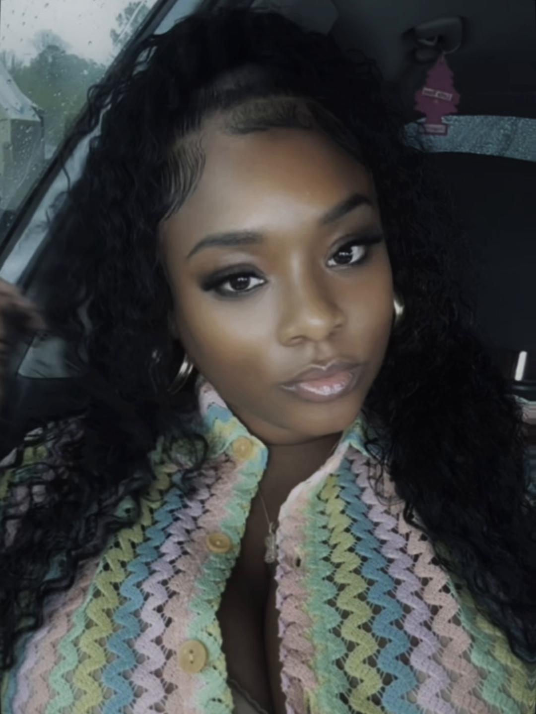 @Kiki T