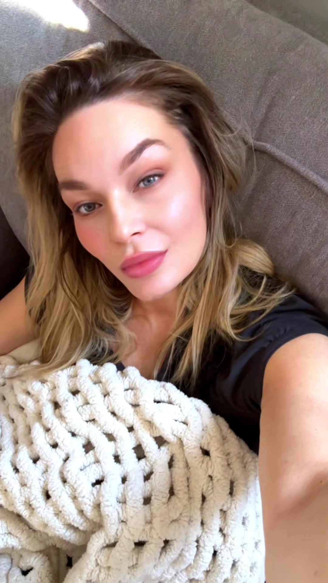 @hollyjj07