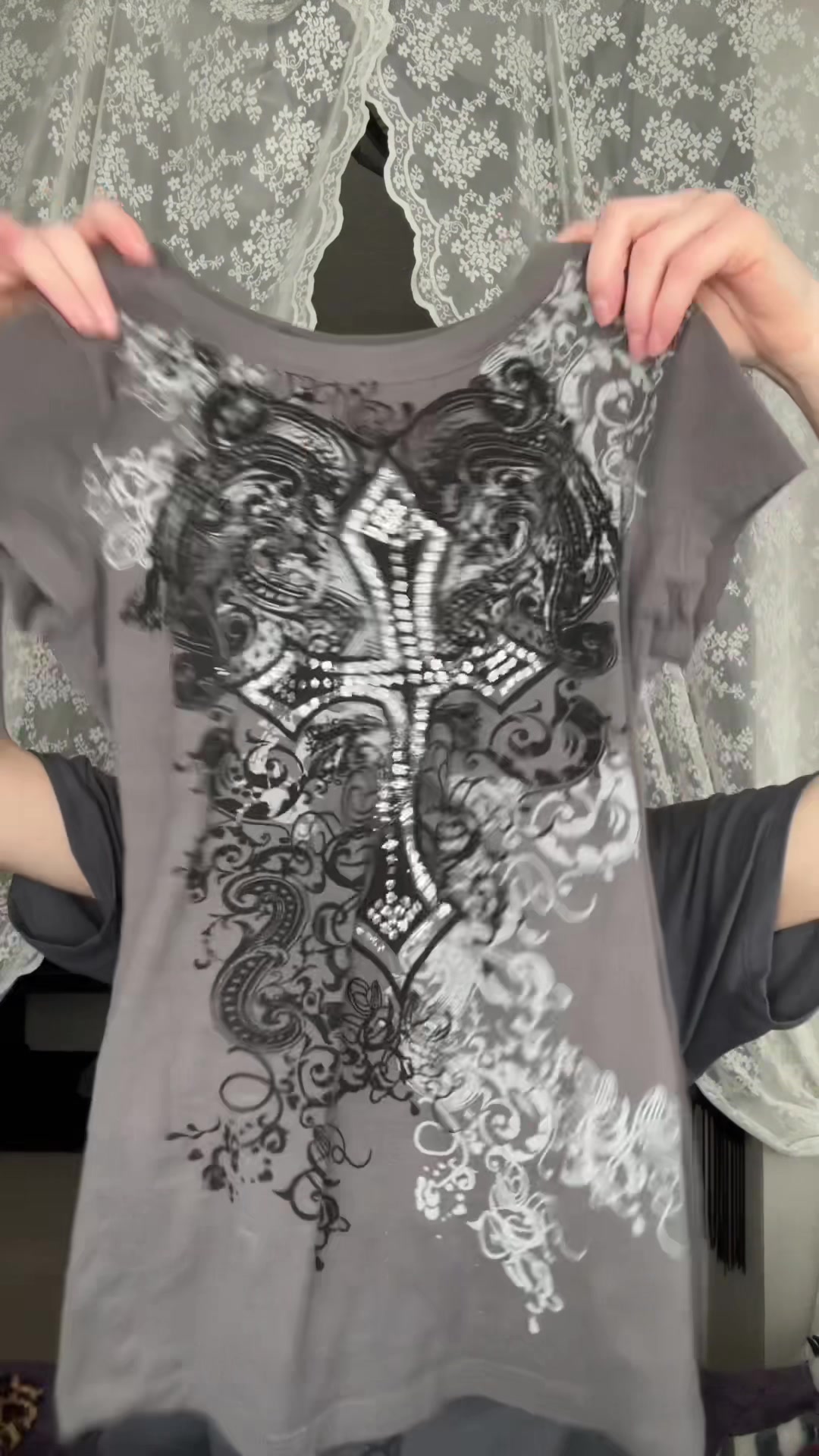 @𝒱𝒾𝓋ℯ𝓎𝒶☆🦇