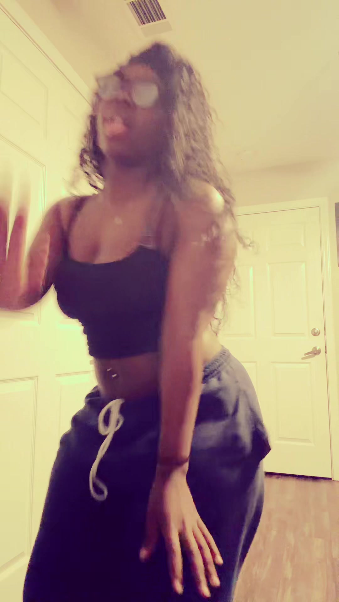 @￶