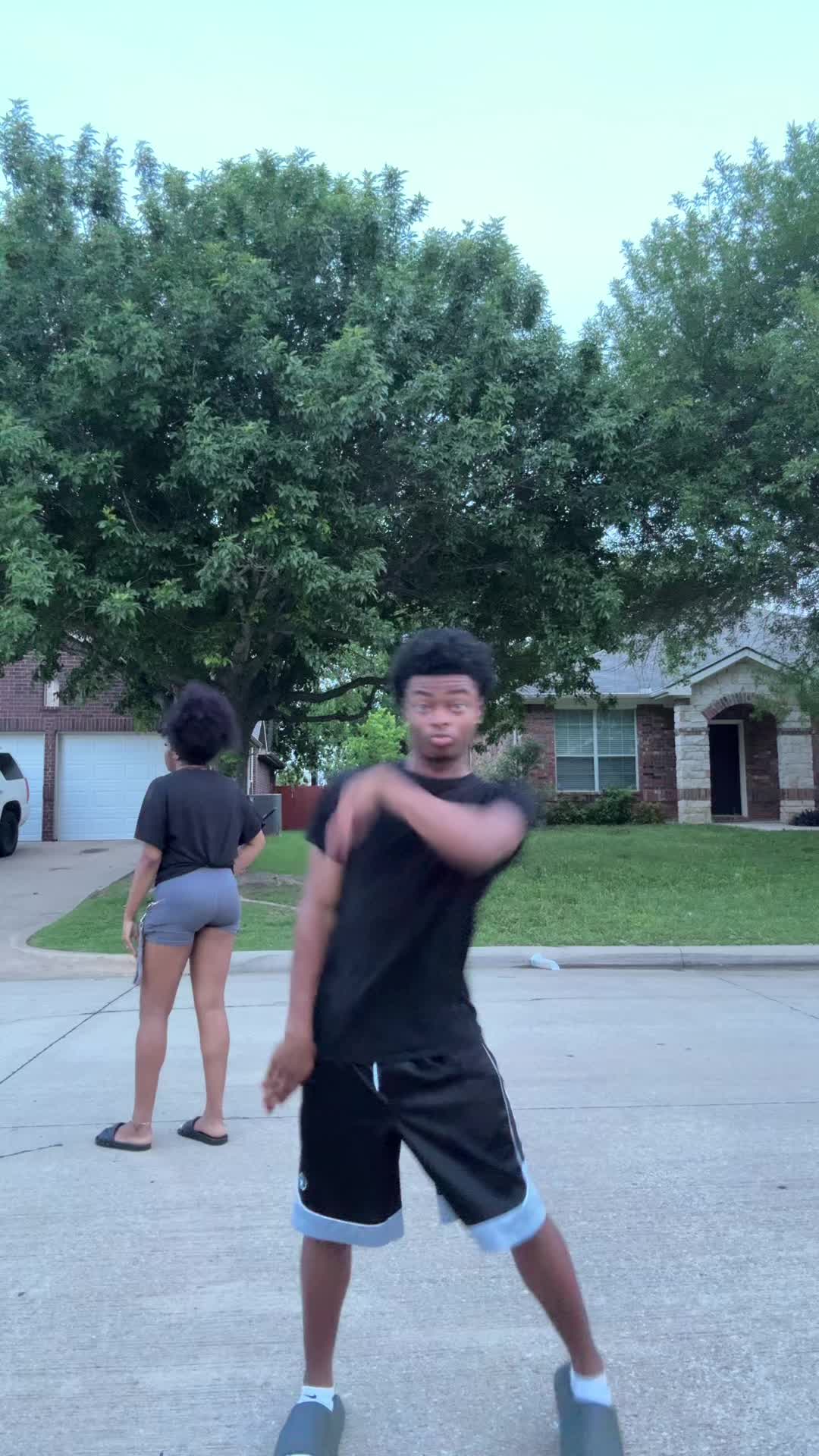 @lil z