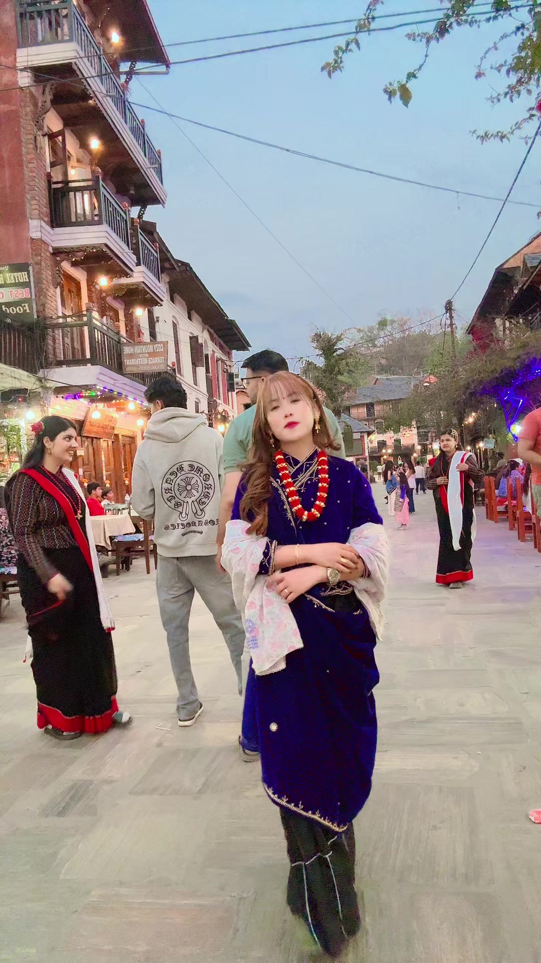 @shyaki gurung🧏🏻&zwj;♀️(Dallo)
