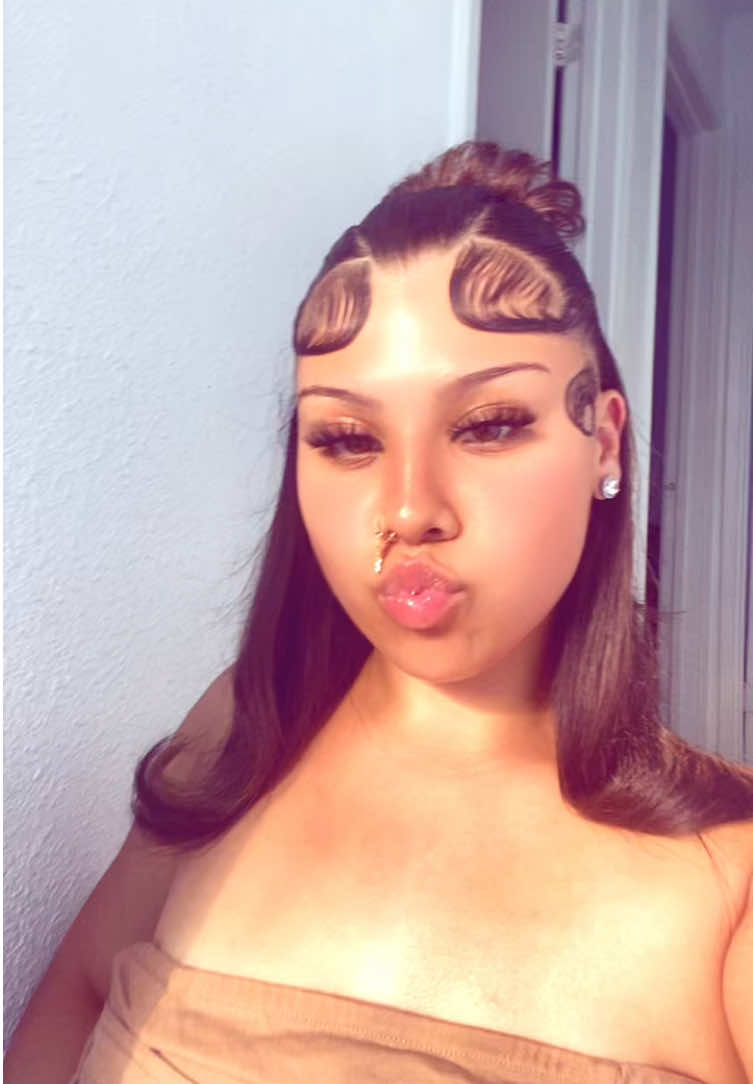 @👑