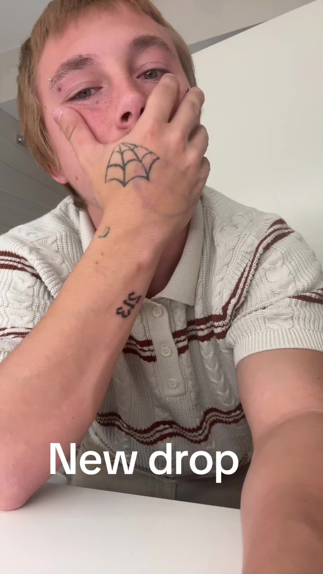 @Comehelpglo