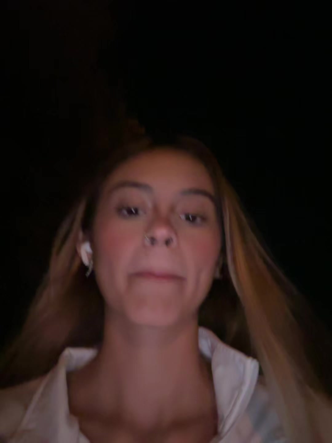 @Clara_branquinhoo