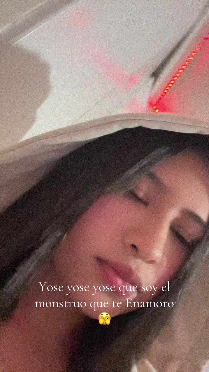@𝐋𝐚 𝐩𝐫𝐞𝐬𝐢 𝐇𝐍 🐳🫎🧜&zwj;♀️