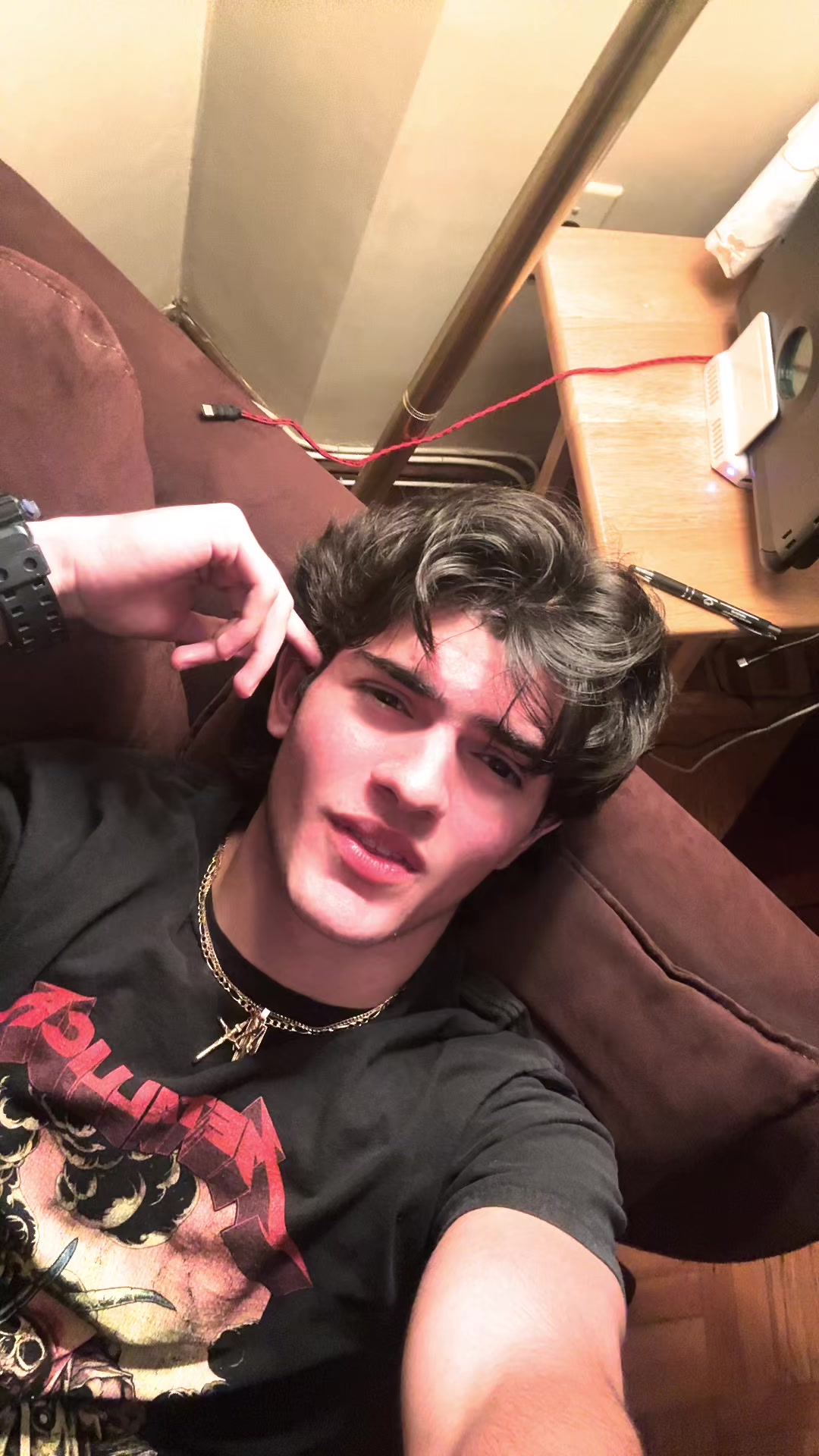 @BuzzBulkz
