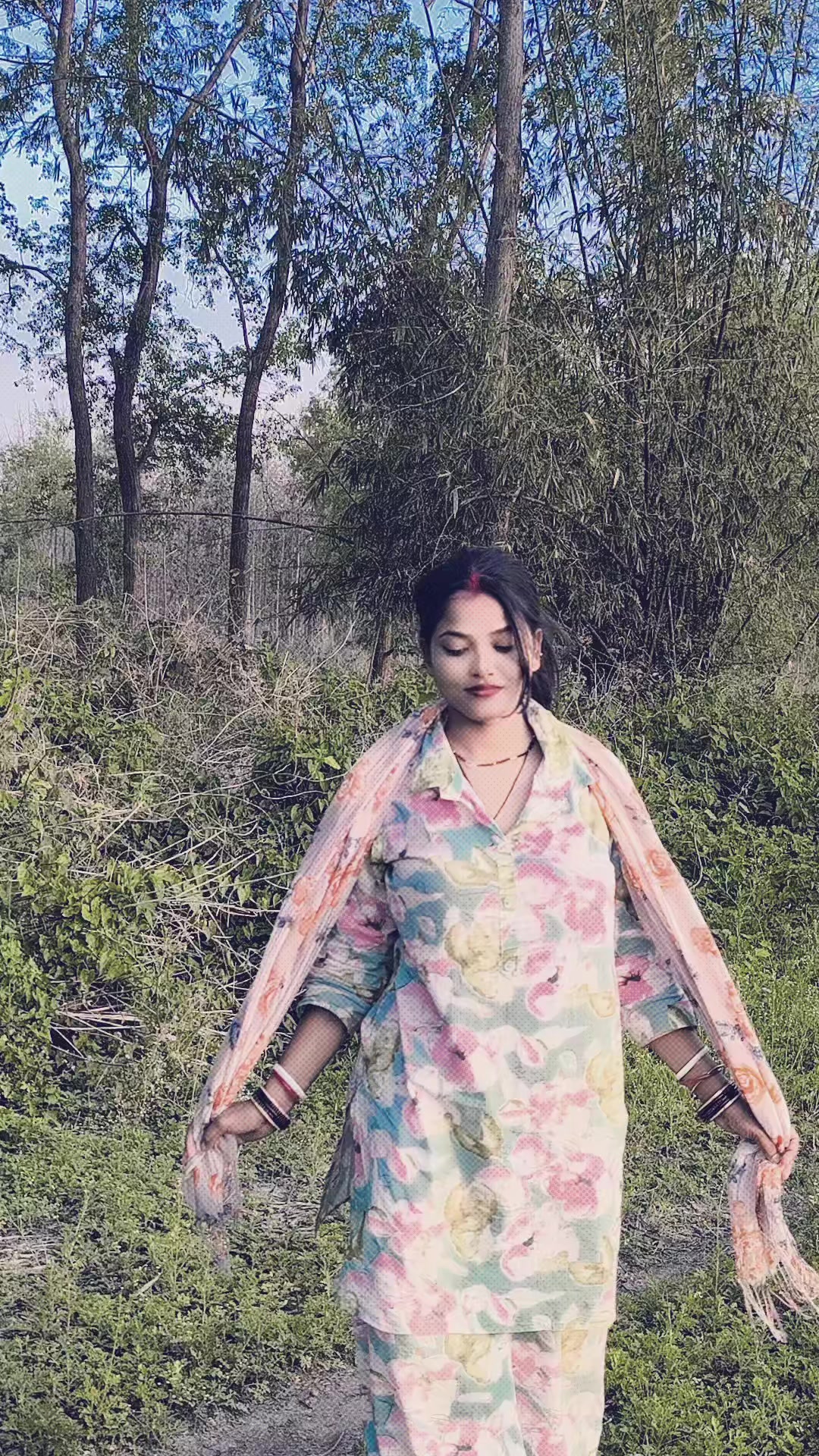 @tharuni😍😍