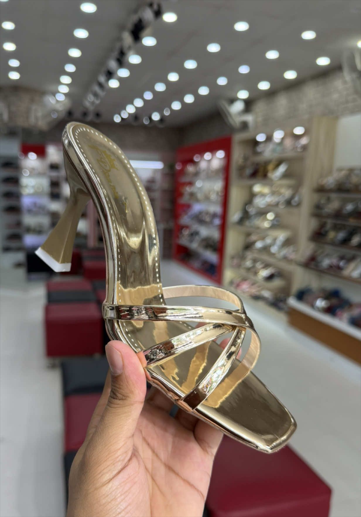 @English shoes Layyah