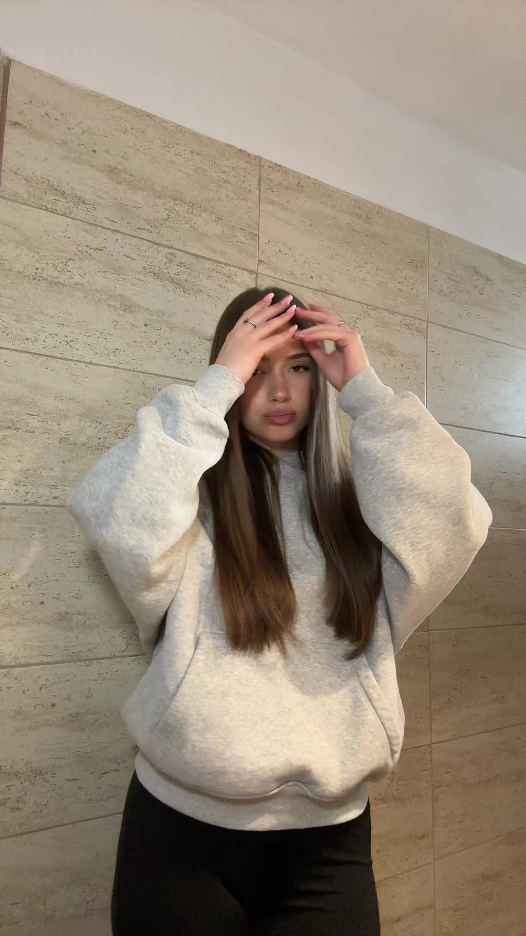 @𝐄𝐋𝐈𝐒𝐀