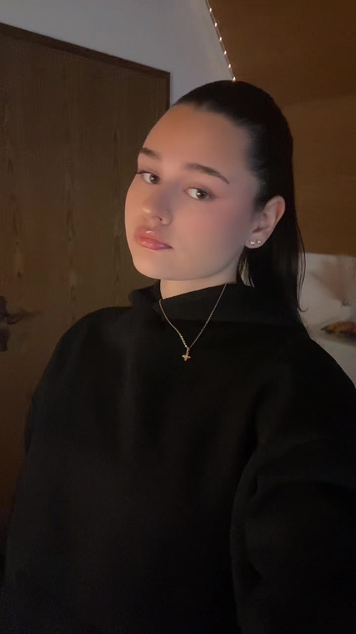 @𝐭𝐚𝐦𝐚𝐫𝐚