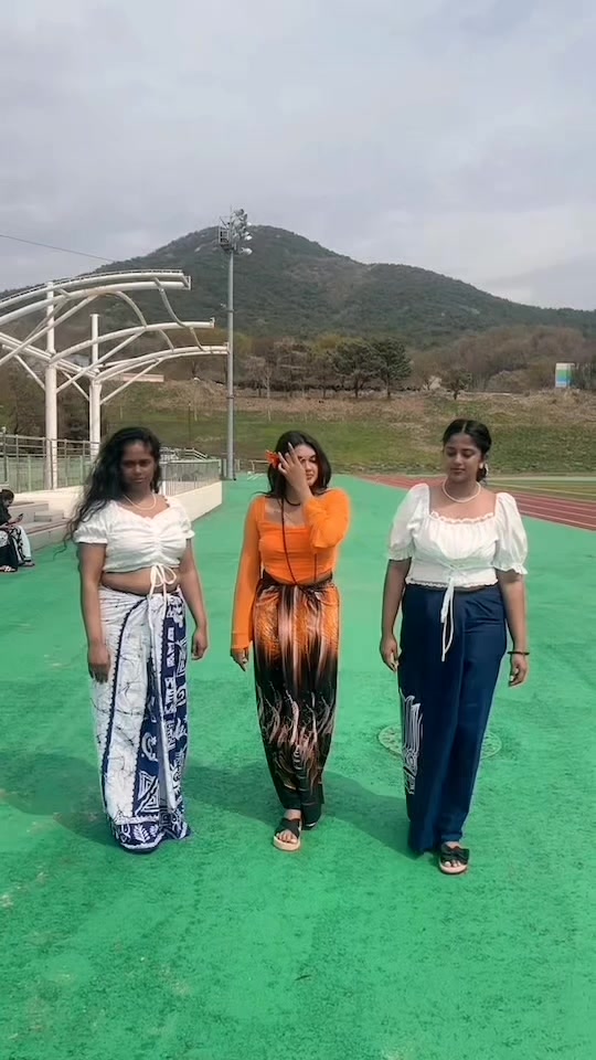 @𝕊𝕙𝕒𝕤𝕙𝕚ℕ🇱🇰🇰🇷