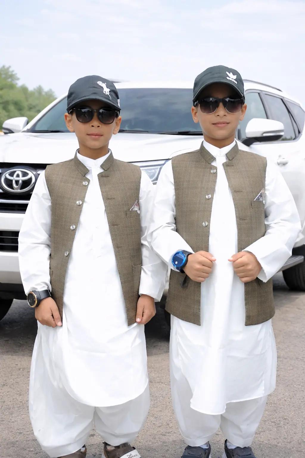 @azadkhangarari