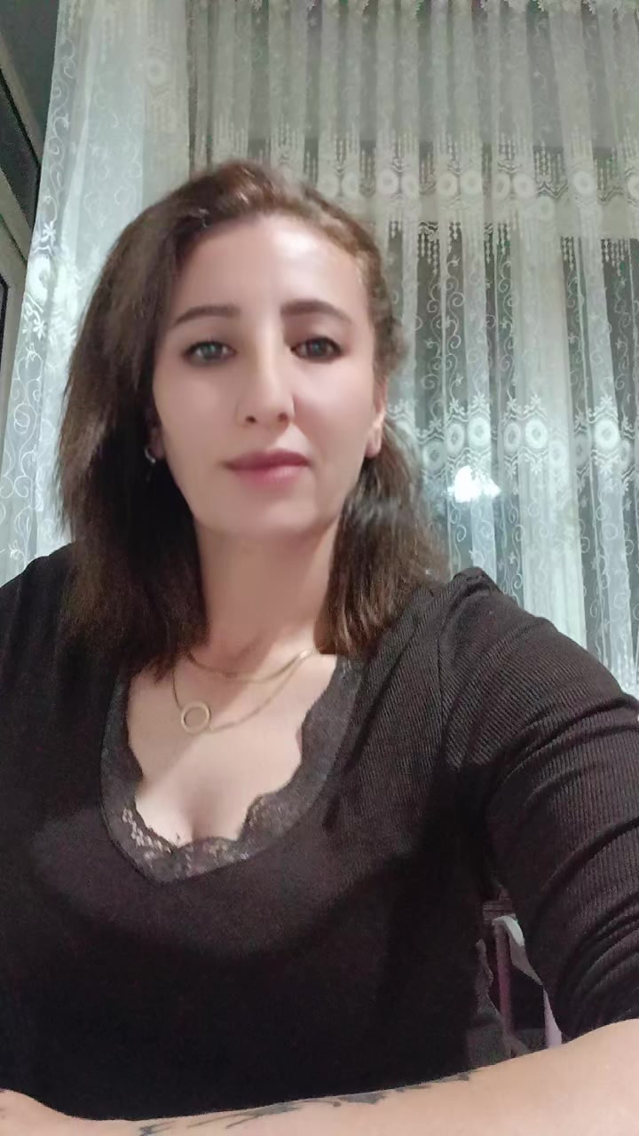 @emelııı