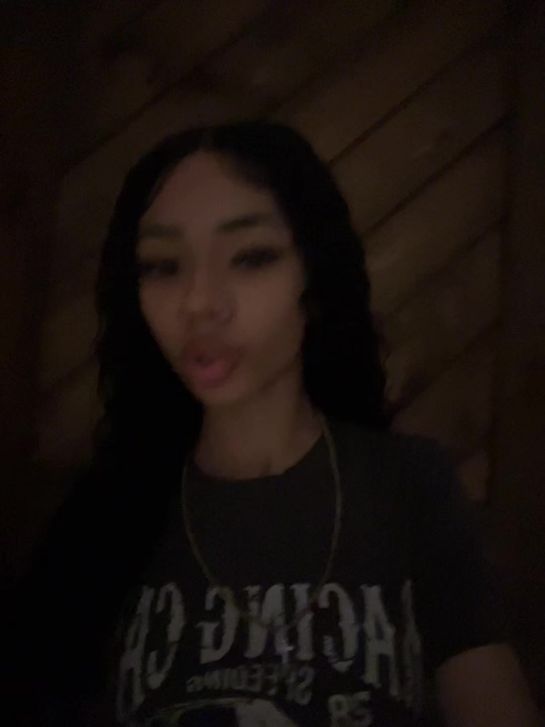 @️