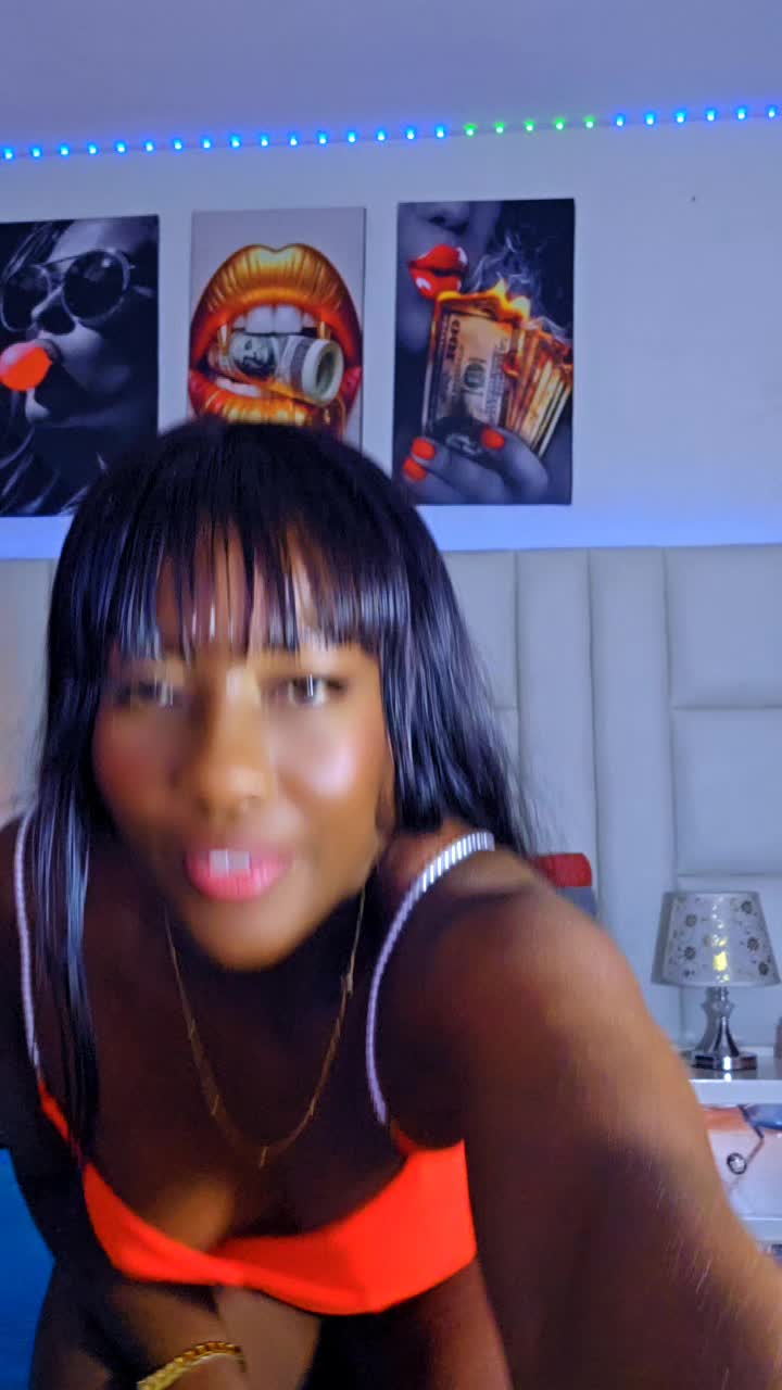 @danielaprice🦋