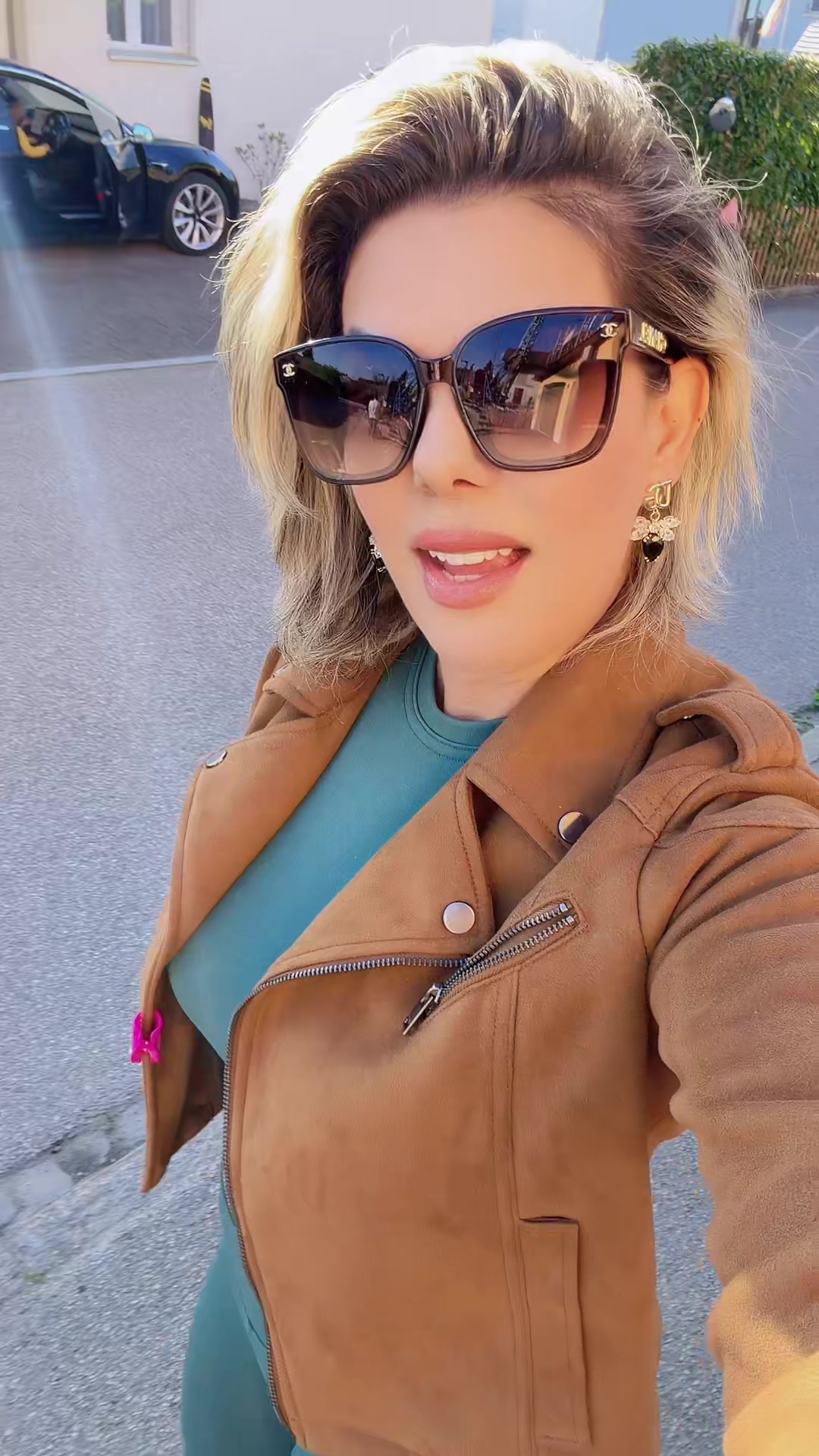 @Leonita