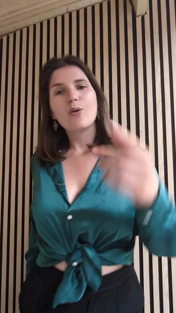 @justme-elena