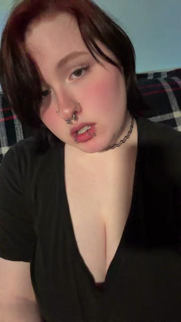 @goth-pixie